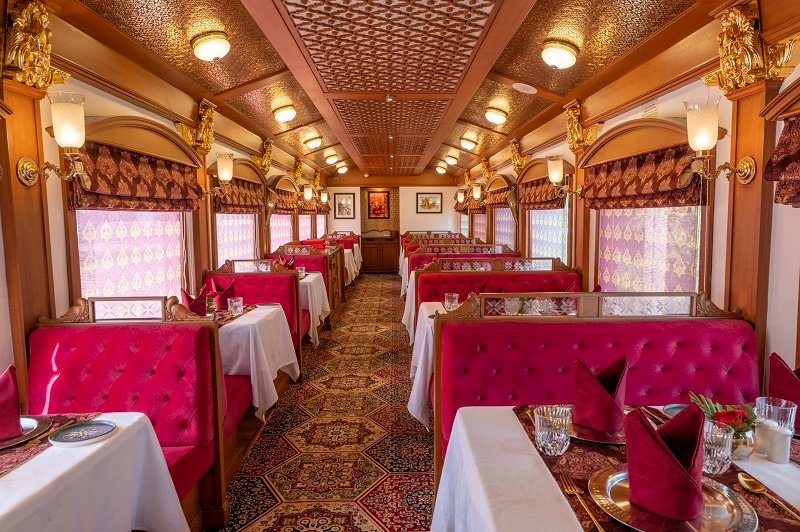 deccan odyssey restaurant wagon luxury train