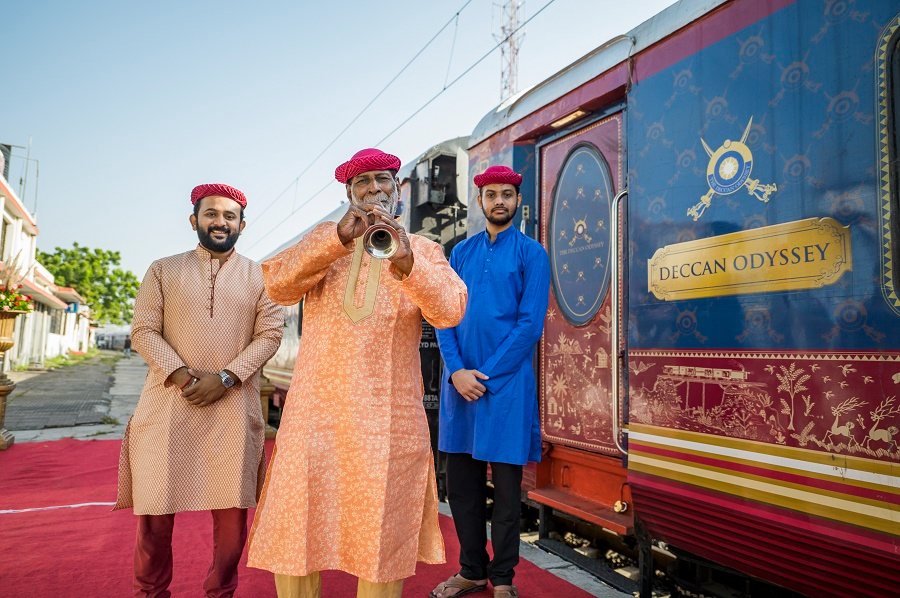 deccan odyssey luxury train india