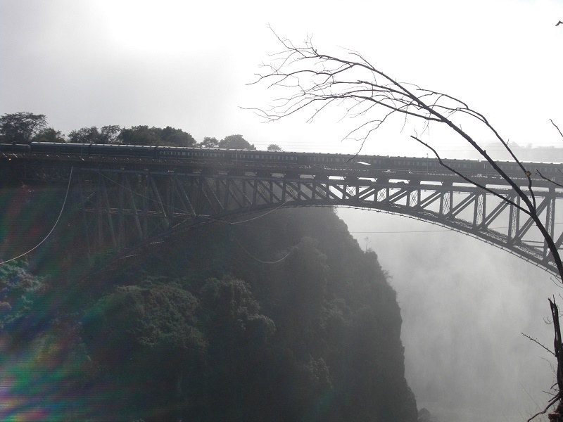 zambezi river rail road bridge victoria falls