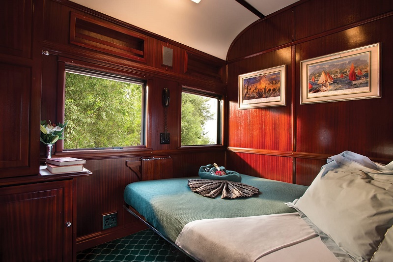 pullman bed