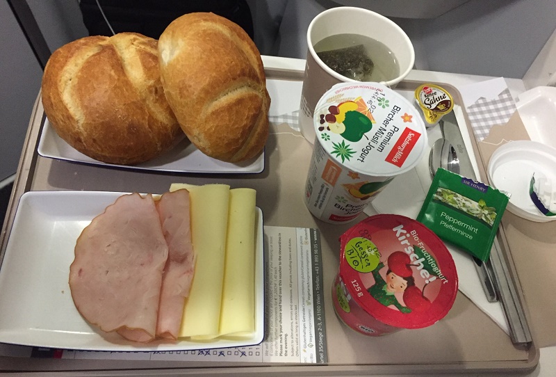 nightjet train breakfast