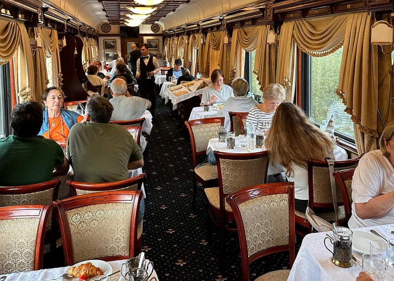 dining car trans-siberian express luxury train