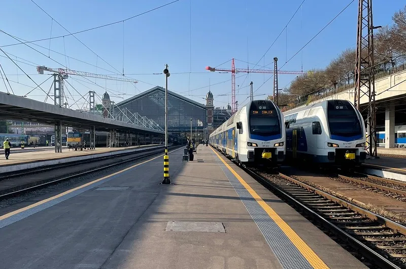 europe rail holiday european train travel